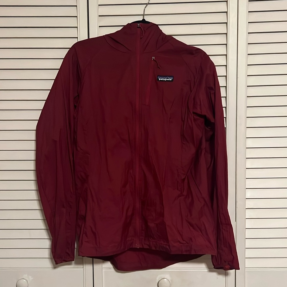 Patagonia light rain running jacket